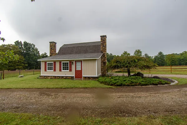 $1,275,000 | 7083 Foxfire Road, Catawba, VA 24070