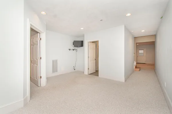 $1,275,000 | 7083 Foxfire Road, Catawba, VA 24070