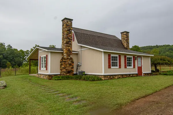 $1,275,000 | 7083 Foxfire Road, Catawba, VA 24070