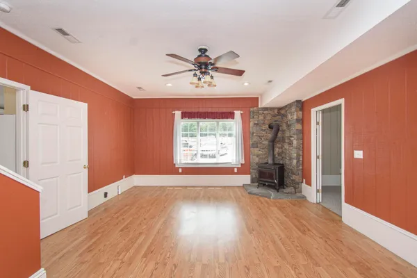 $1,275,000 | 7083 Foxfire Road, Catawba, VA 24070