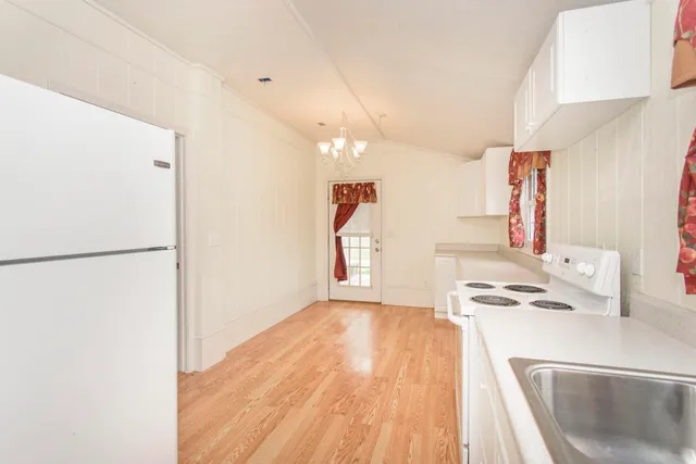 $1,275,000 | 7083 Foxfire Road, Catawba, VA 24070