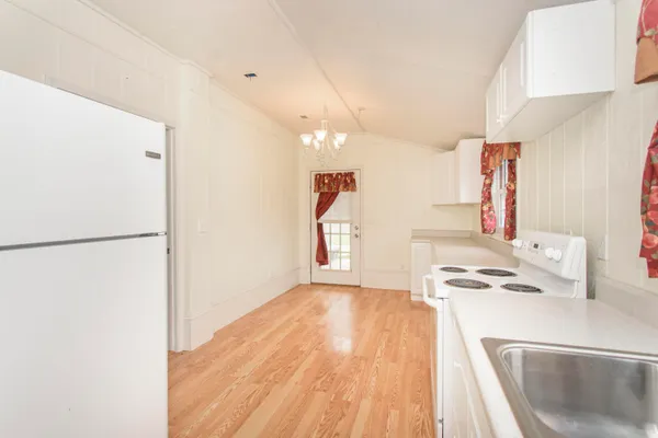 $1,275,000 | 7083 Foxfire Road, Catawba, VA 24070