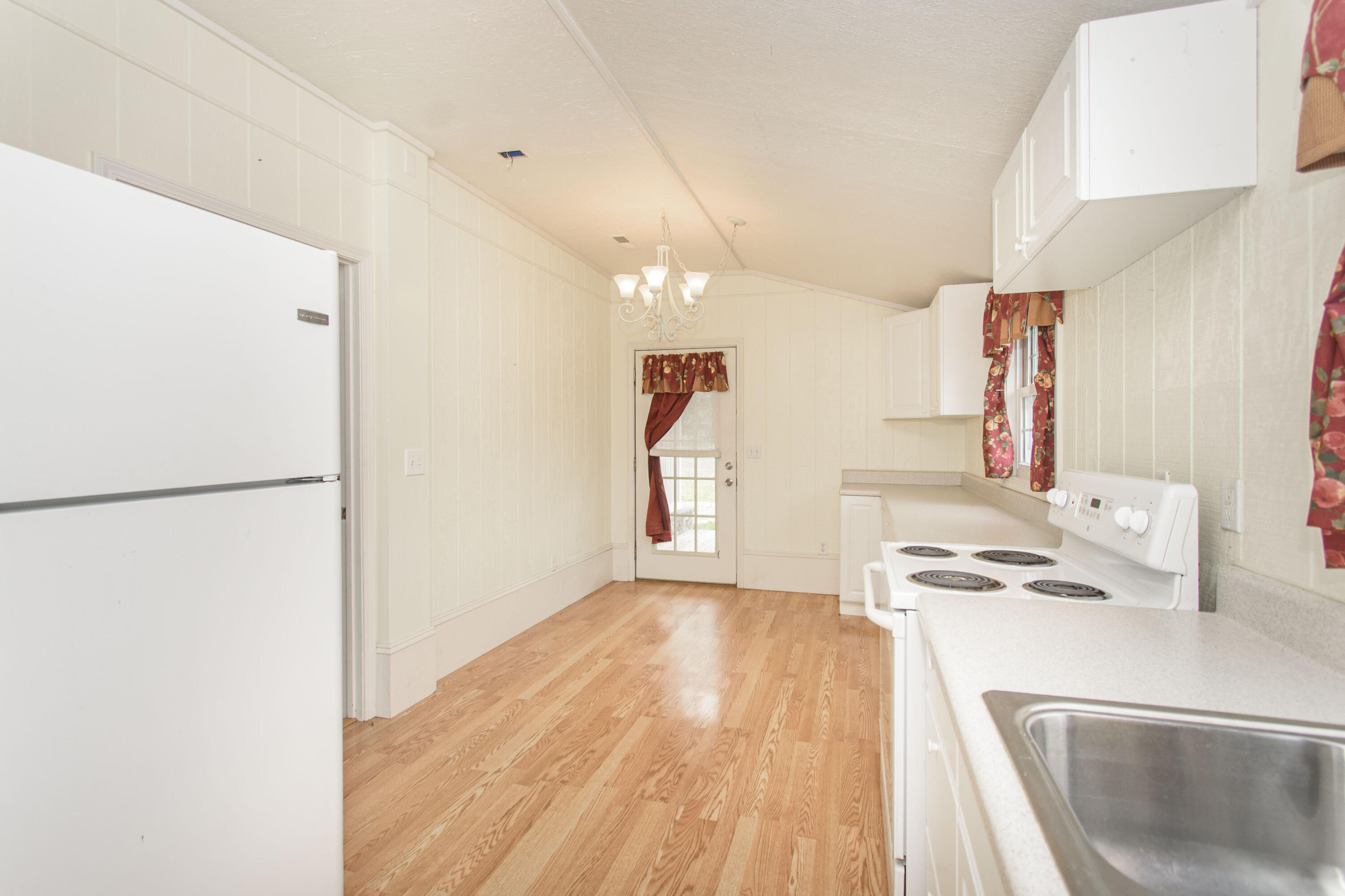 7083 Foxfire Road Catawba, VA 24070 - Photo 67 of 131 Cottage_10