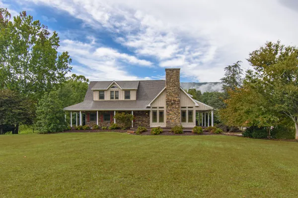 $1,275,000 | 7083 Foxfire Road, Catawba, VA 24070