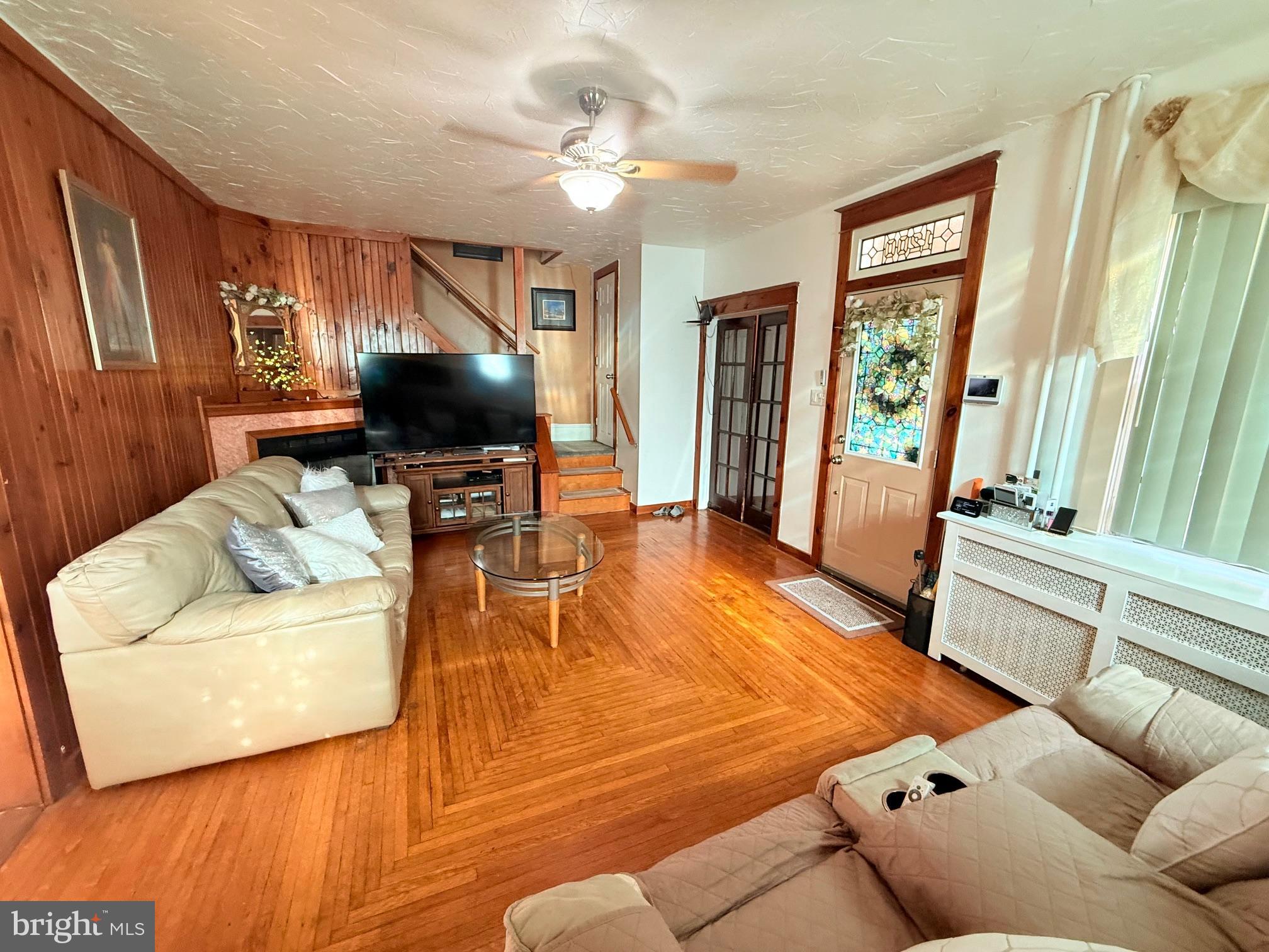1200 Hampden Boulevard Reading, PA 19604 - Photo 10 of 32 a living room with furniture and a flat screen tv