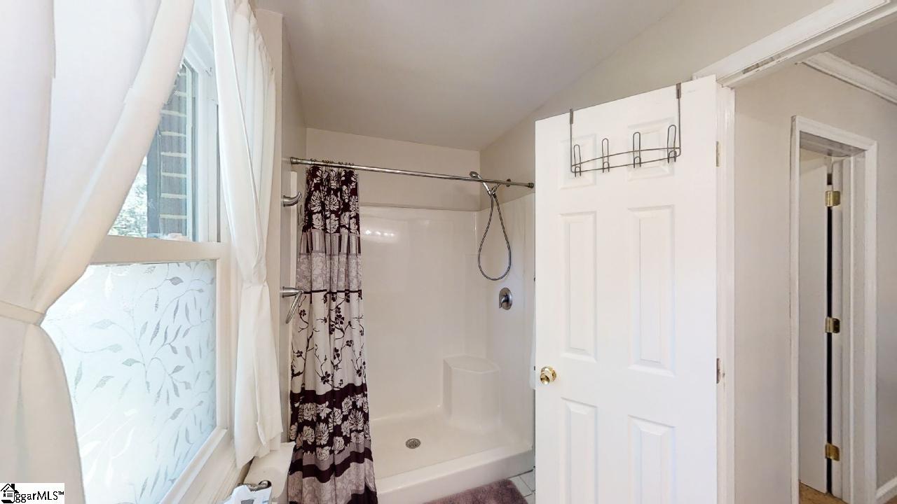 106 Tanyard Road Greenville, SC 29609 - Photo 15 of 36 Gallery Image 15