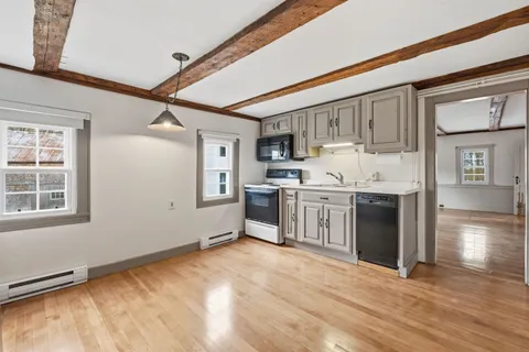 $320,000 | 275 Granite Road, Ossipee, NH 03864