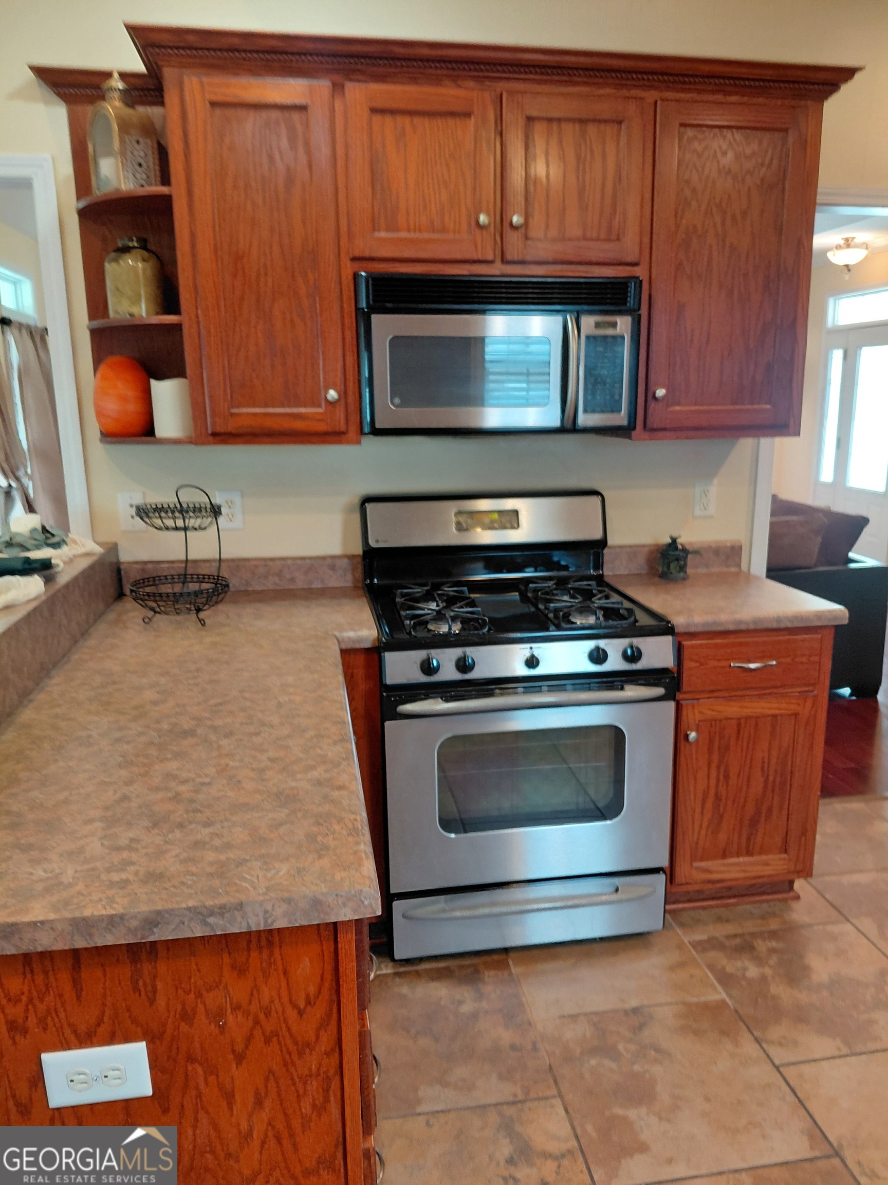 585 Live Oak Way Dublin, GA 31021 - Photo 12 of 34