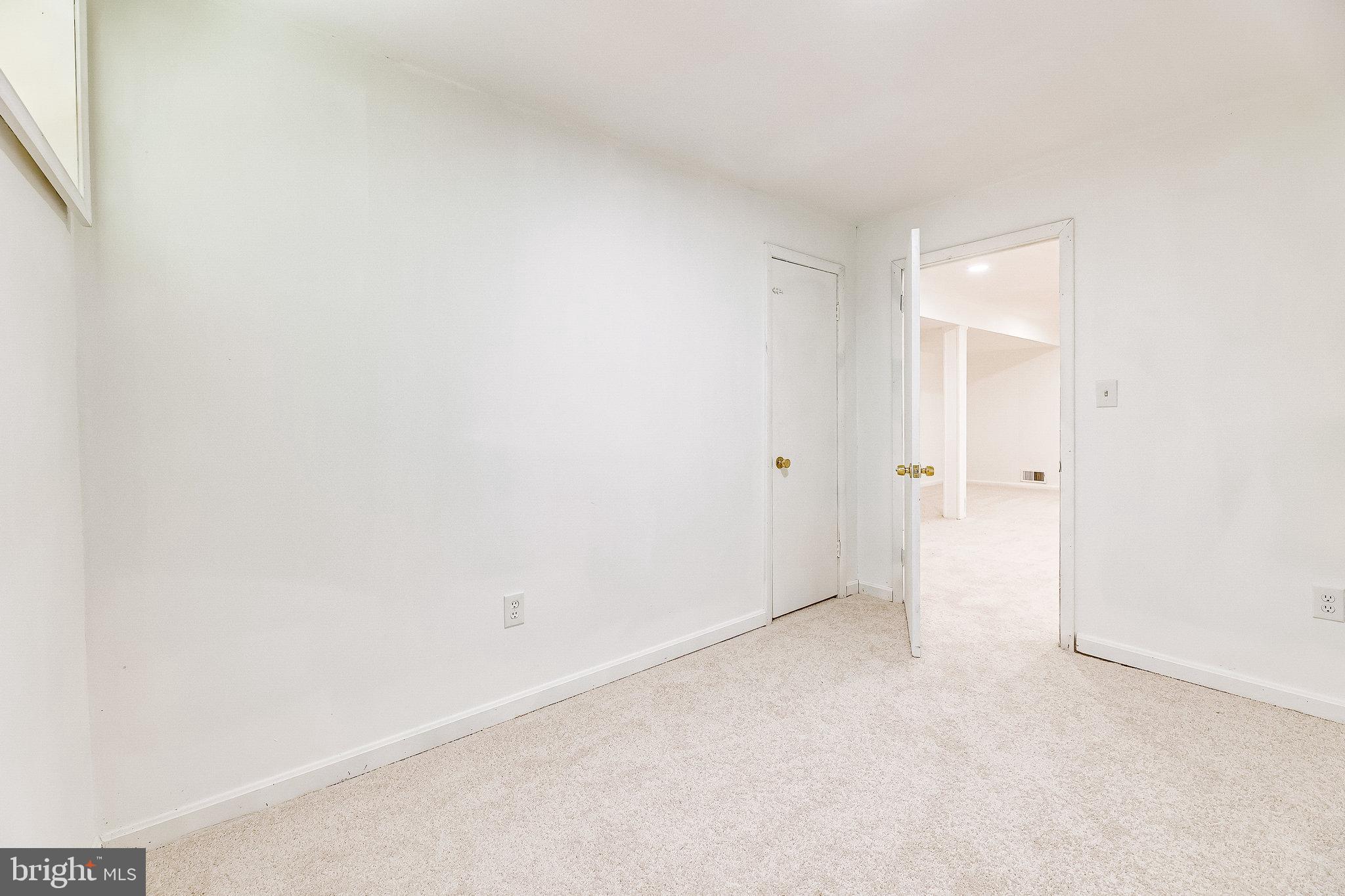 7508 Hamlet Street Springfield, VA 22151 - Photo 34 of 53