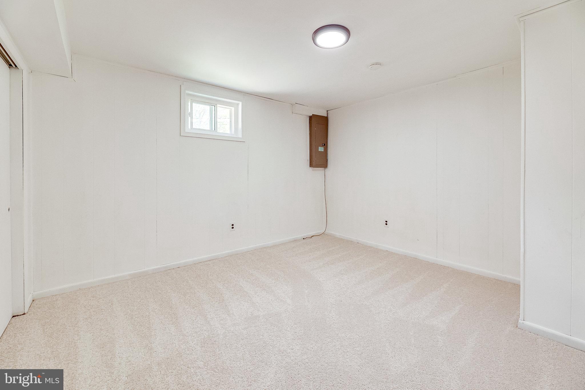 7508 Hamlet Street Springfield, VA 22151 - Photo 35 of 53
