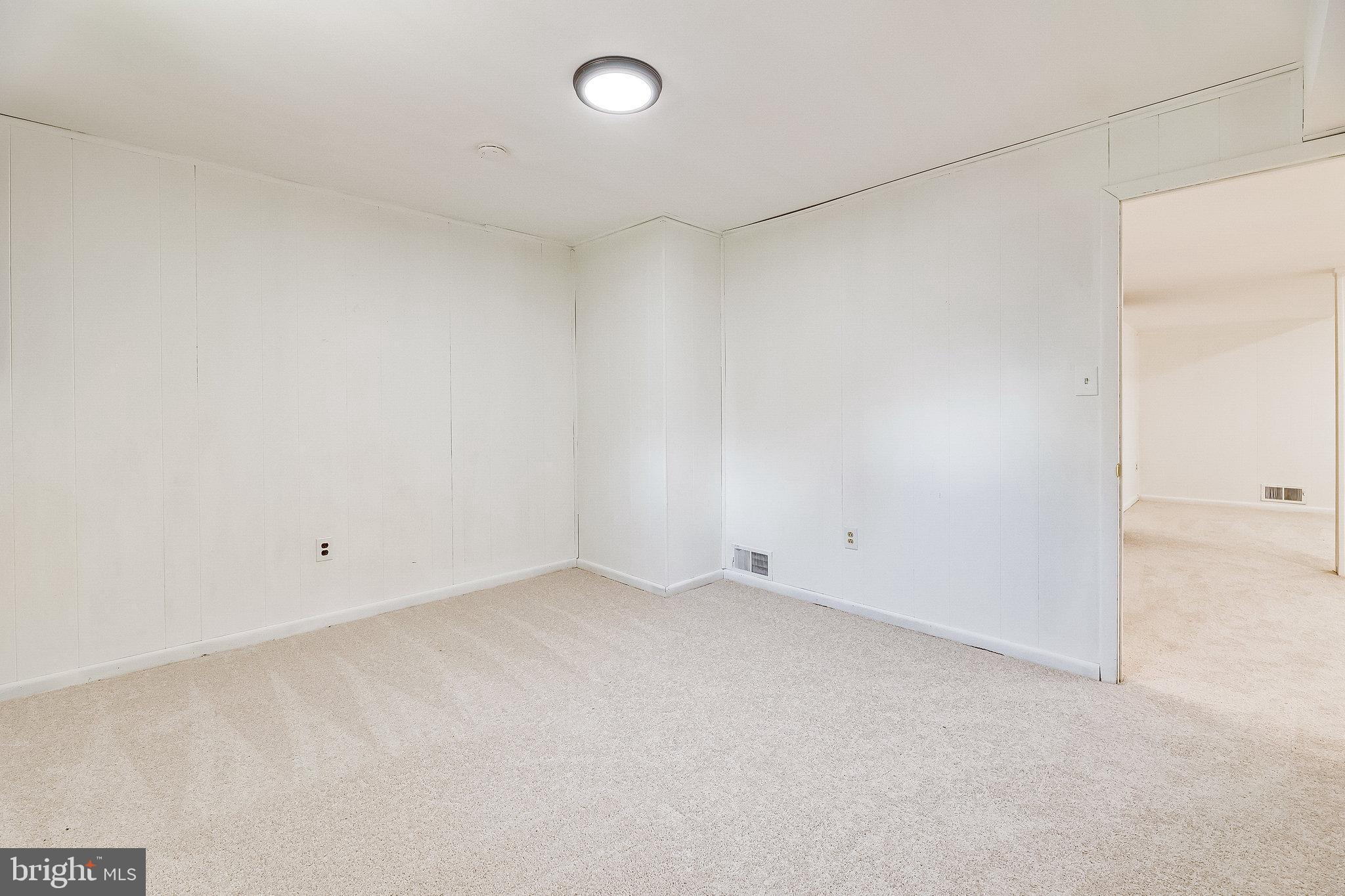7508 Hamlet Street Springfield, VA 22151 - Photo 37 of 53
