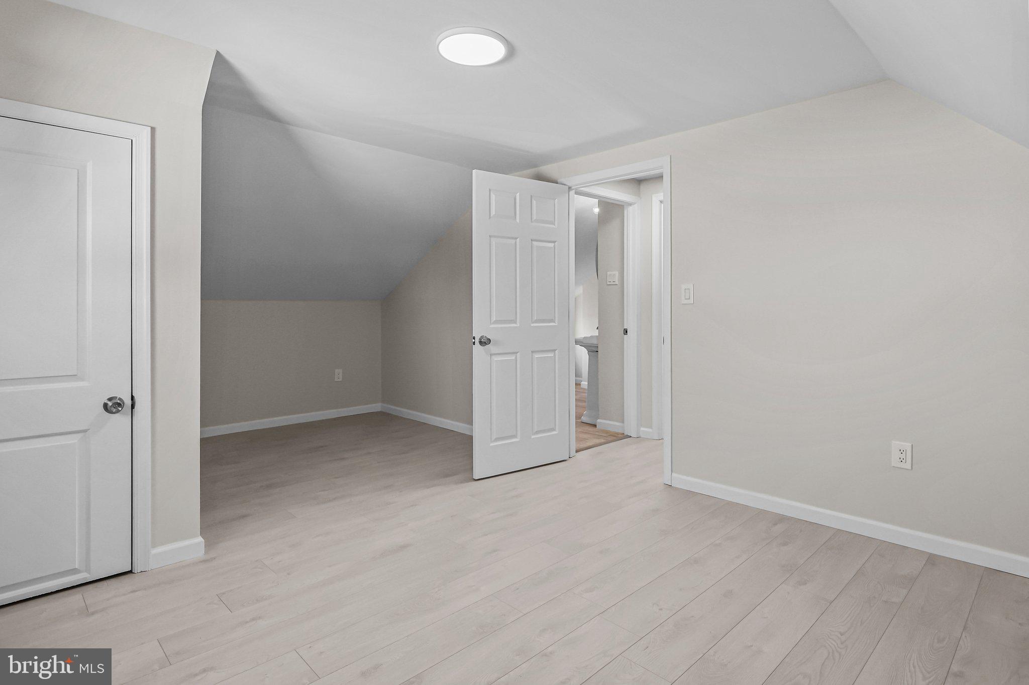 121 Goldengate Road Levittown, PA 19057 - Photo 26 of 32