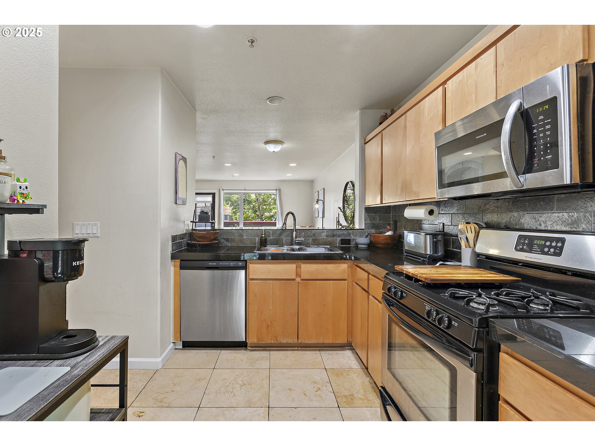 17040 Southwest Whitley Way, Unit 201 Beaverton, OR 97006 - Photo 23 of 45