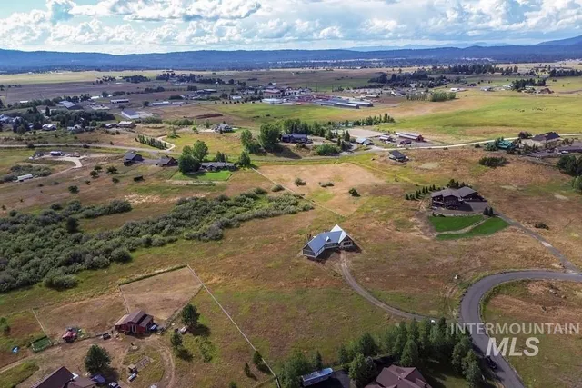 $839,000 | 14003 Easy Street, McCall, ID 83638