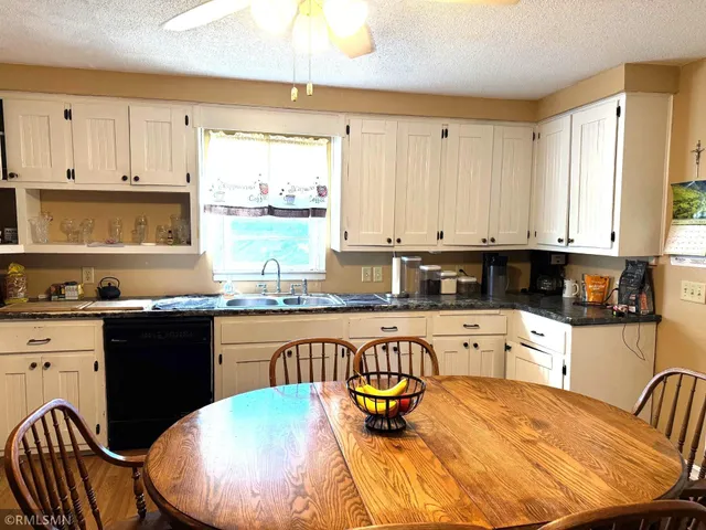 $195,900 | 31925 Paul Avenue, Worthington, MN 56187