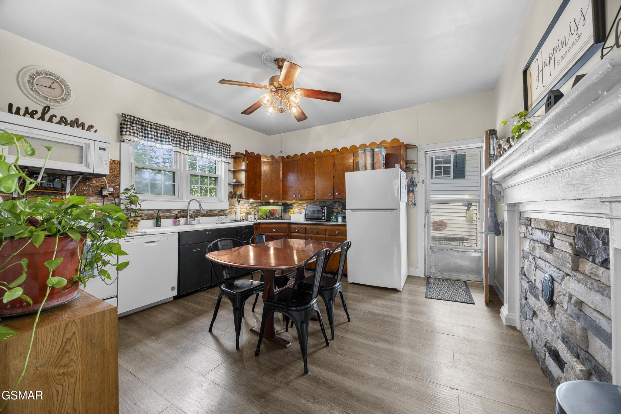871 Hinkle Road Dandridge, TN 37725 - Photo 16 of 50 Gallery Image 16