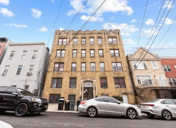 $2,000 | 149 Zabriskie Street, Unit 45, Jersey City, NJ 07307