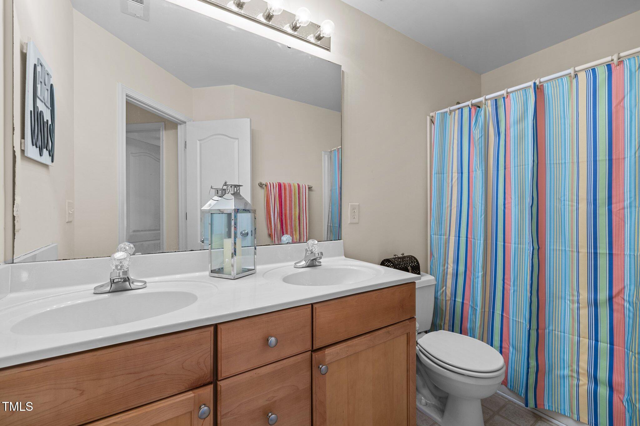 2118 Stoney Spring Drive Raleigh, NC 27610 - Photo 27 of 30 21-web-or-mls-5Z8A8202