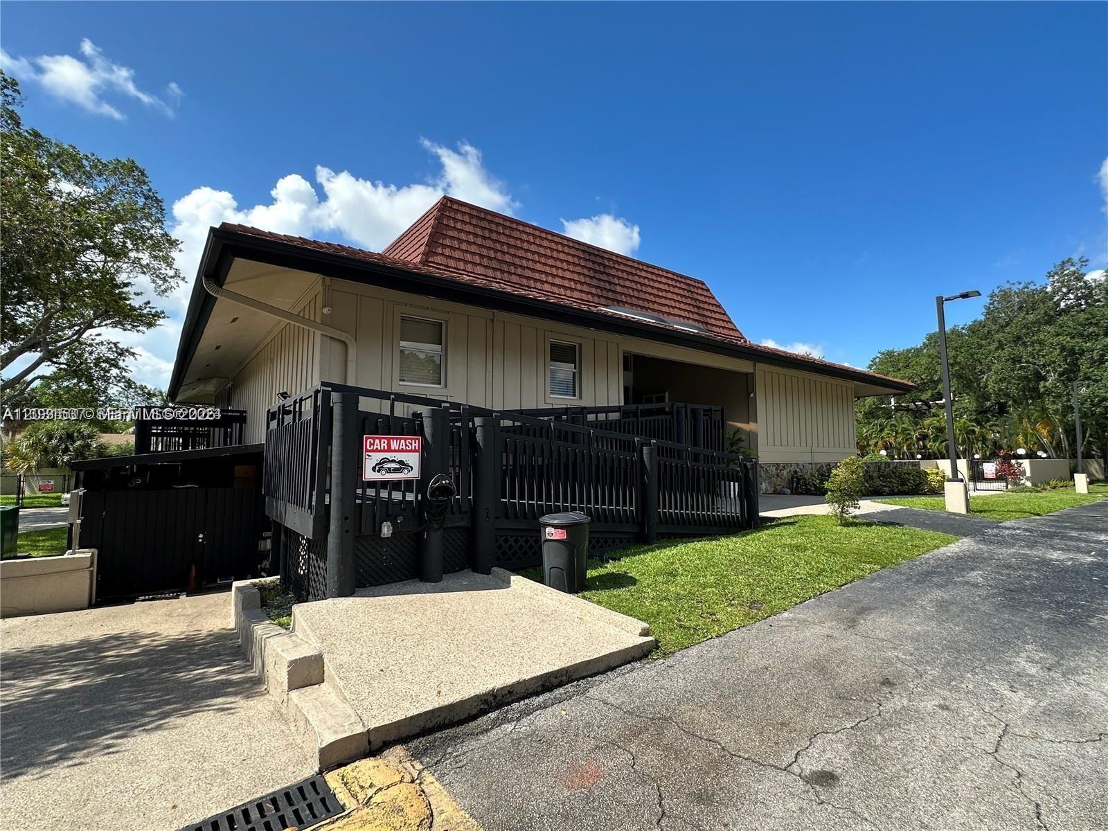 601 Ives Dairy Road, Unit 4018 Miami, FL 33179 - Photo 48 of 61