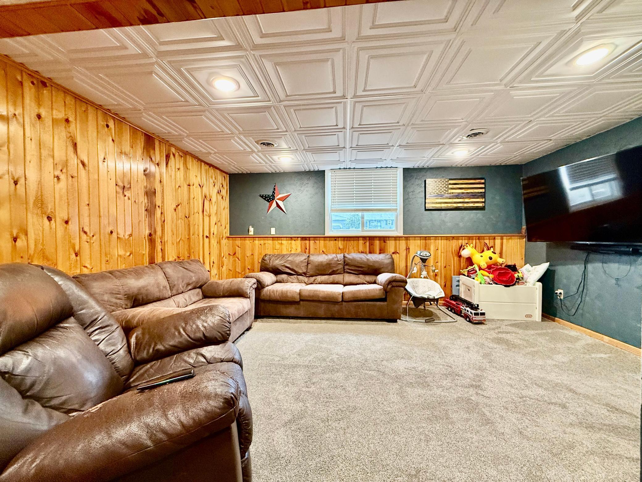 243 Edgeview Drive Rollingstone, MN 55969 - Photo 6 of 14