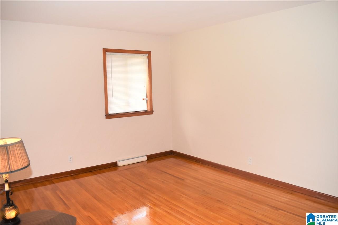 912 Barnisdale Road Birmingham, AL 35235 - Photo 6 of 30