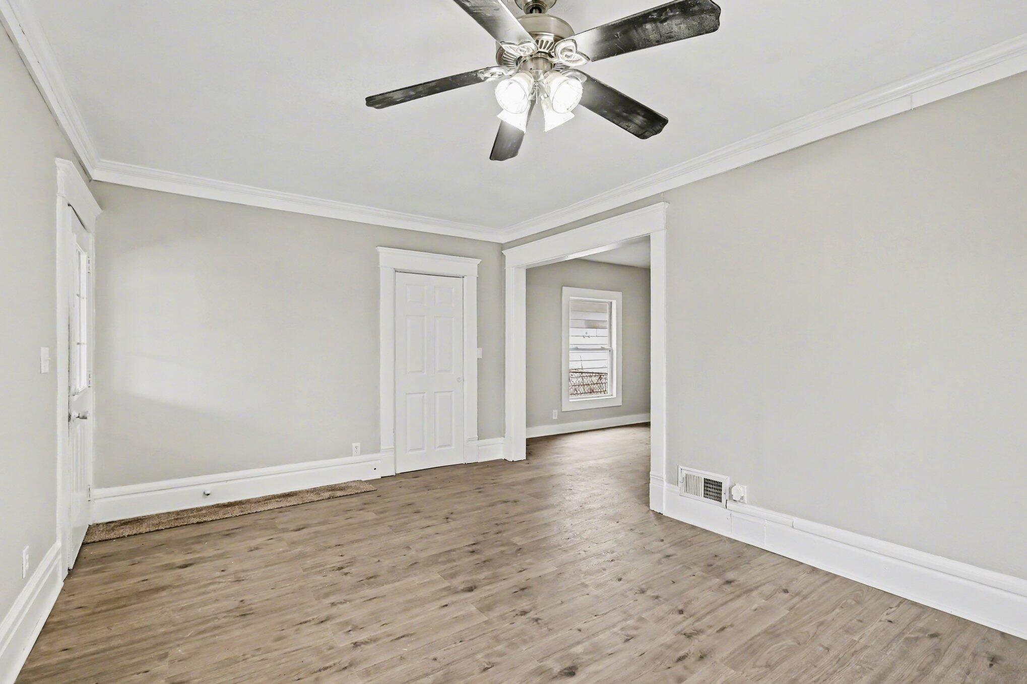 905 North Sycamore Street Lansing, MI 48906 - Photo 14 of 28 014_file_6210