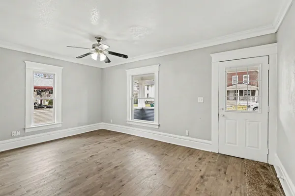 $139,900 | 905 North Sycamore Street, Lansing, MI 48906