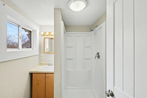 $139,900 | 905 North Sycamore Street, Lansing, MI 48906