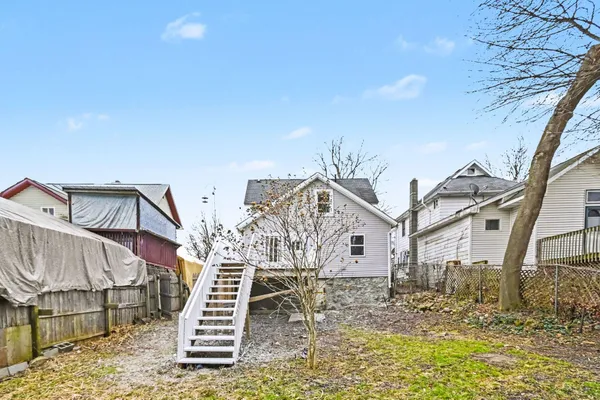 $139,900 | 905 North Sycamore Street, Lansing, MI 48906