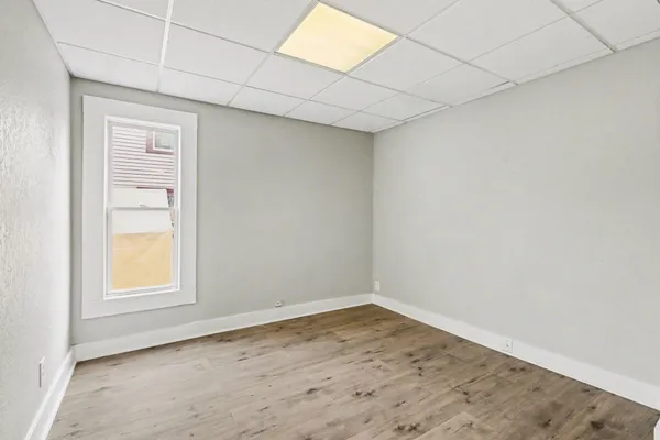 $139,900 | 905 North Sycamore Street, Lansing, MI 48906