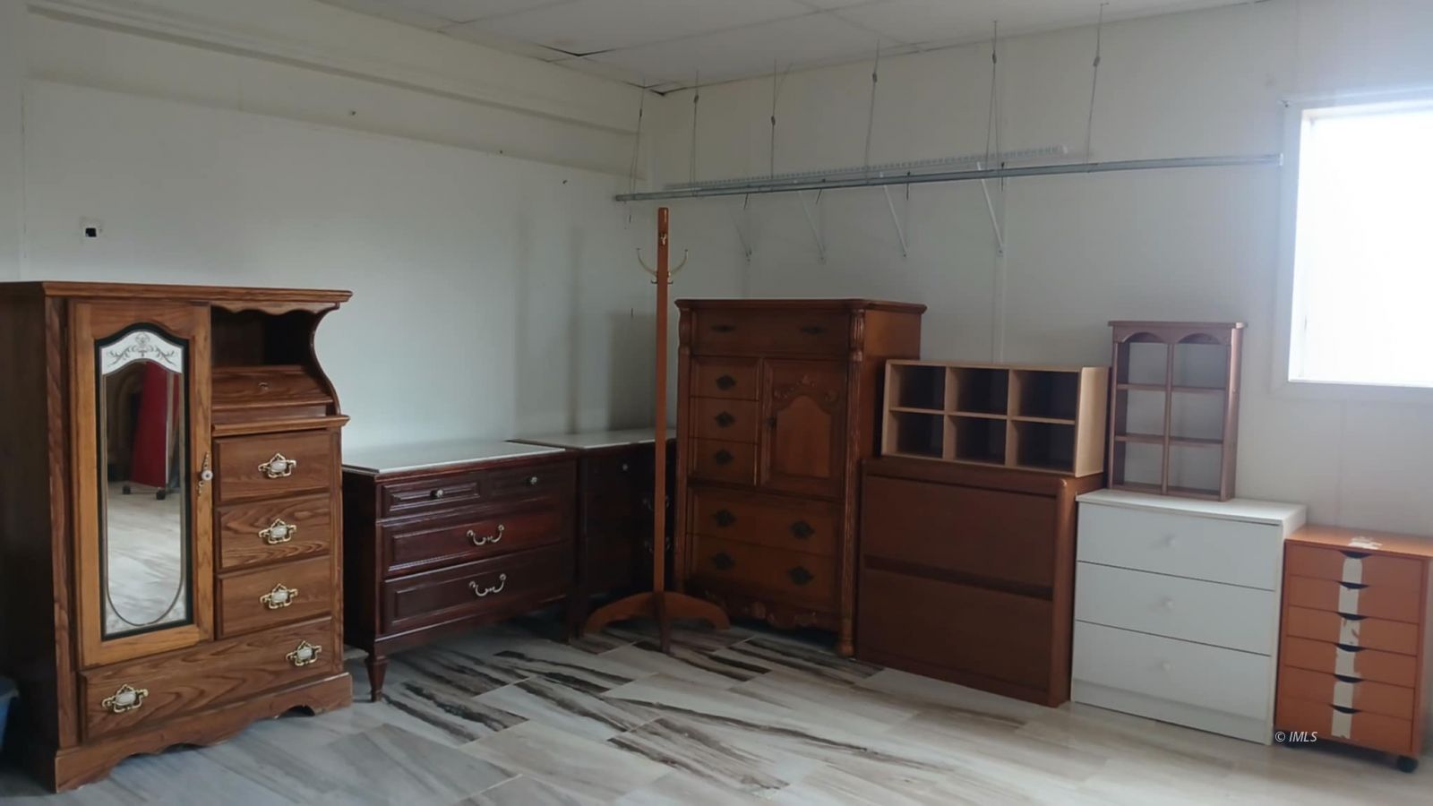 147 Agate Street Tecopa, CA 92389 - Photo 11 of 13 a room with furniture and closet