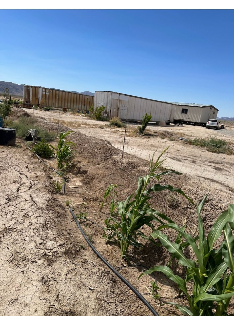 147 Agate Street Tecopa, CA 92389 - Photo 12 of 13 a view of a water with a yard