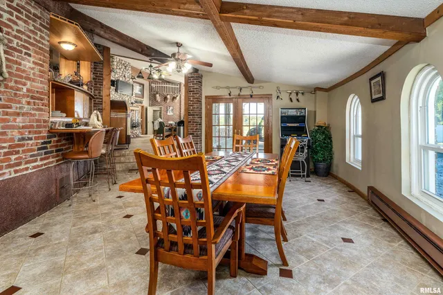 $575,000 | 6694 Shamrock Road, Tamaroa, IL 62888