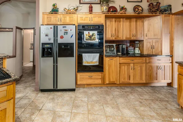 $575,000 | 6694 Shamrock Road, Tamaroa, IL 62888