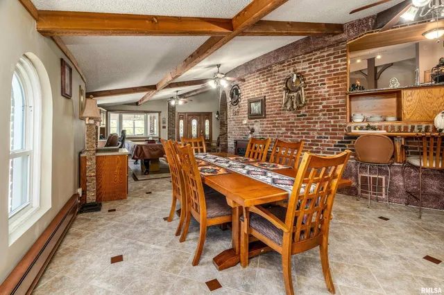 $575,000 | 6694 Shamrock Road, Tamaroa, IL 62888