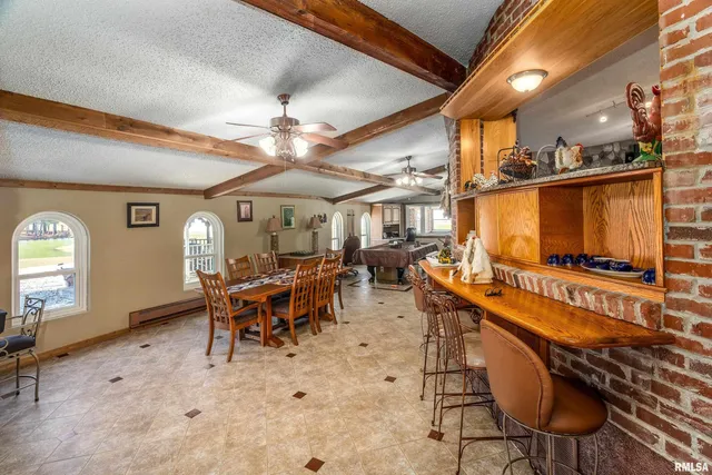 $575,000 | 6694 Shamrock Road, Tamaroa, IL 62888