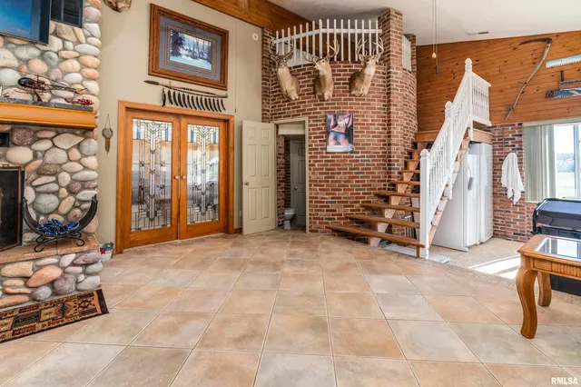 $575,000 | 6694 Shamrock Road, Tamaroa, IL 62888