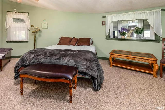 $575,000 | 6694 Shamrock Road, Tamaroa, IL 62888