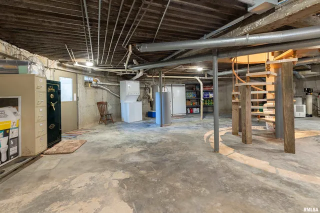 $575,000 | 6694 Shamrock Road, Tamaroa, IL 62888