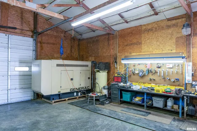 $575,000 | 6694 Shamrock Road, Tamaroa, IL 62888