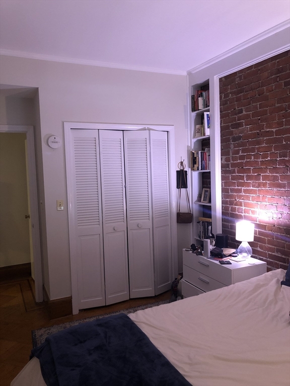 33 Bay State Road, Unit 4F Boston, MA 02215 - Photo 5 of 7 Gallery Image 5