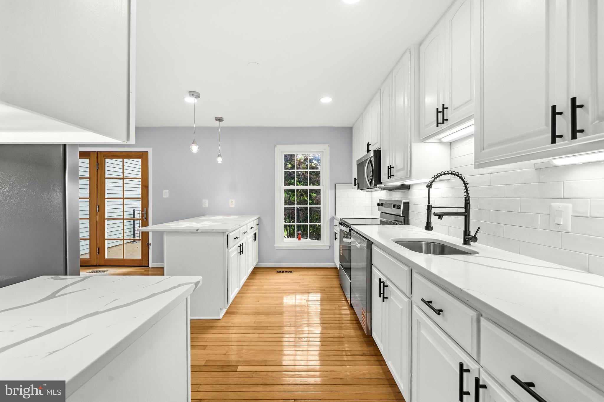 11720 Putting Green Court Reston, VA 20191 - Photo 15 of 63