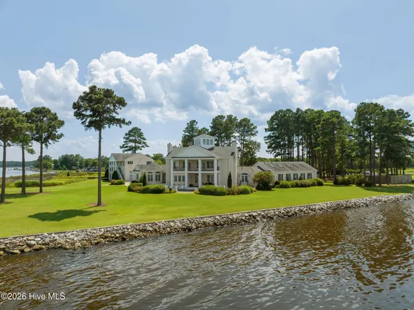 $3,250,000 | 220 Pungo Shore Drive, Belhaven, NC 27810