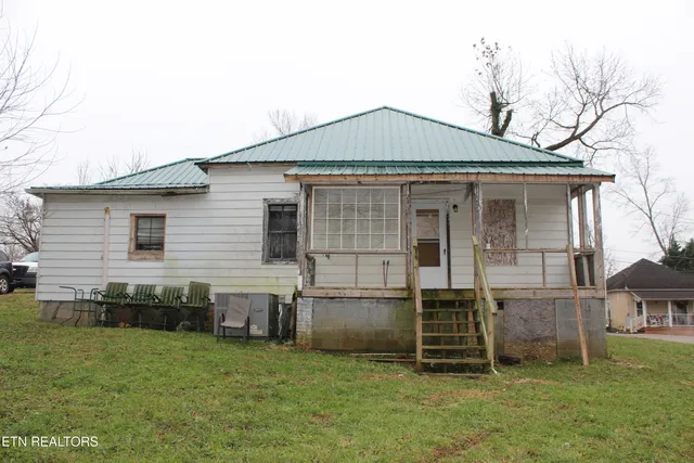 $150,000 | 9329 Tipple Lane, Mascot, TN 37806