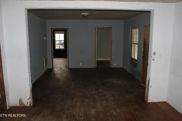 $150,000 | 9329 Tipple Lane, Mascot, TN 37806