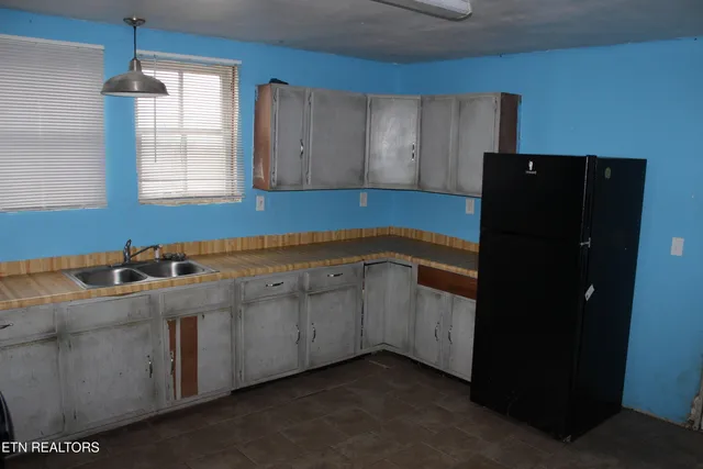 $150,000 | 9329 Tipple Lane, Mascot, TN 37806