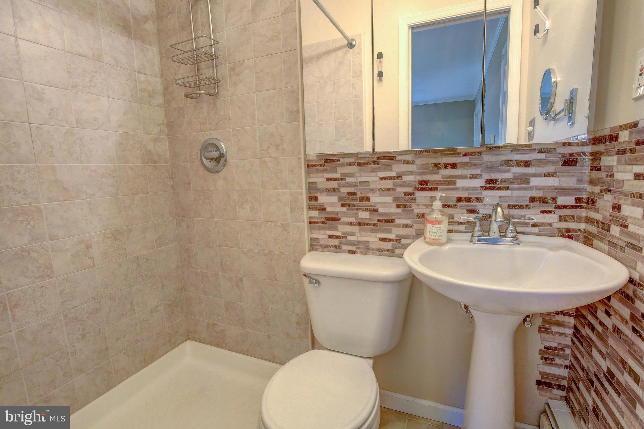 14020 Berryville Road Darnestown, MD 20874 - Photo 22 of 36 Gallery Image 22