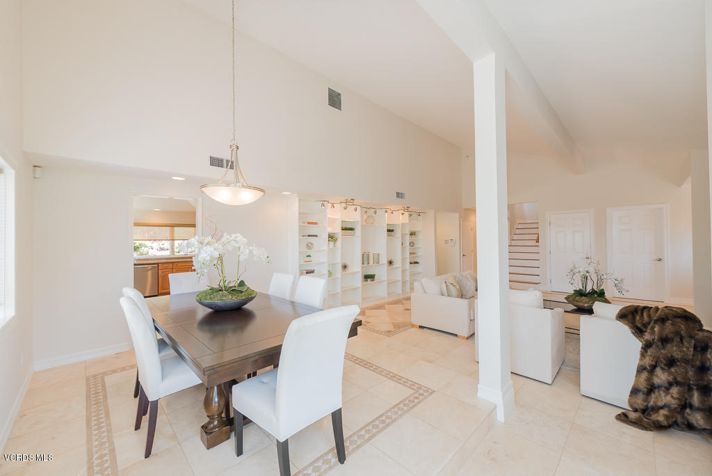 20145 Ruston Road Woodland Hills, CA 91364 - Photo 13 of 54 Dining Room