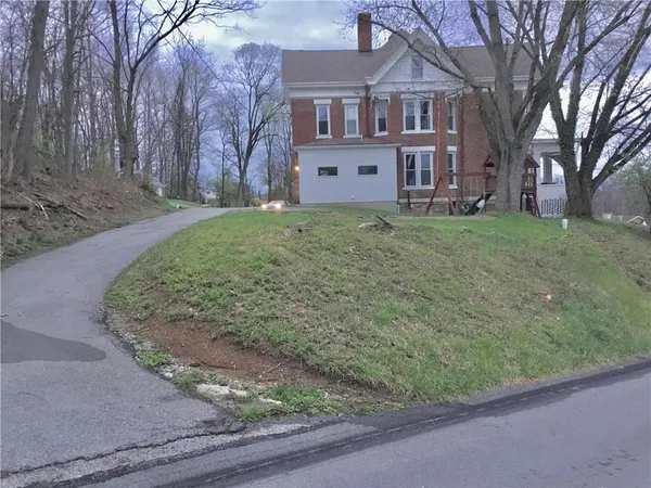 $450,000 | 11299 Wren Drive, Irwin, PA 15642