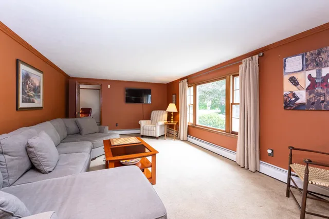 $850,000 | 3 Knightland Road, Atkinson, NH 03811